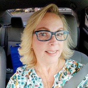 Meet your Posher, Donna